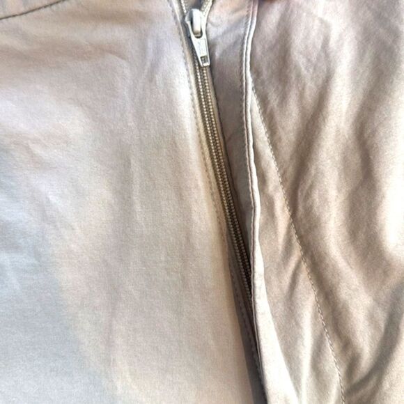 Vineyard Vines On The Go Tan Flat Front Shorts Sz 46B - Picture 4 of 11